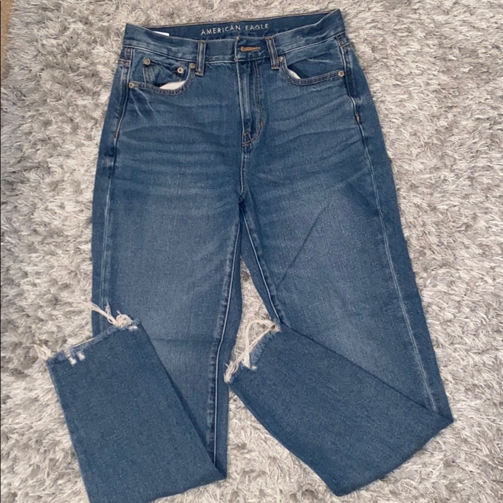 American eagle mom jeans